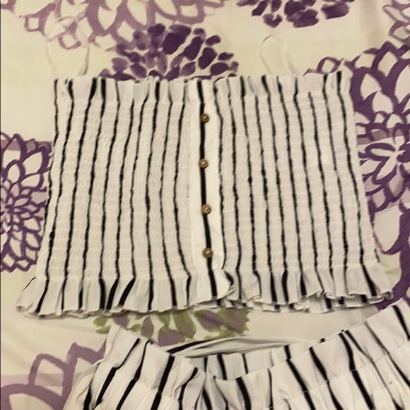 Two Piece Matching Set - Picture 4 of 4